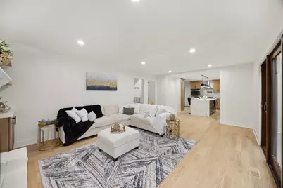 818 Fairwinds Court, Naperville, IL 60563 - Photo 9