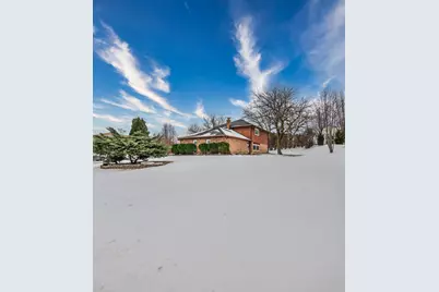 8821 W 100th St Street, Palos Hills, IL 60465 - Photo 5