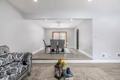 8821 W 100th St Street, Palos Hills, IL 60465 - Photo 9