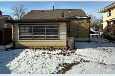 513 Cookane Avenue, Elgin, IL 60120 - Photo 3