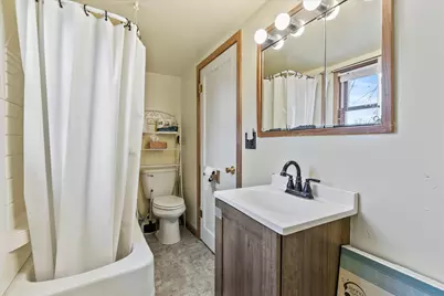 303 S Jackson Street, Gardner, IL 60424 - Photo 13