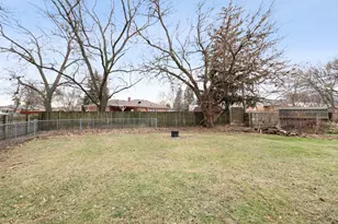 6801 W 109th St, Worth, IL 60482 - Photo 5