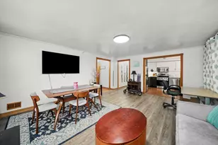 1321 Brummel St, Evanston, IL 60202 - Photo 9