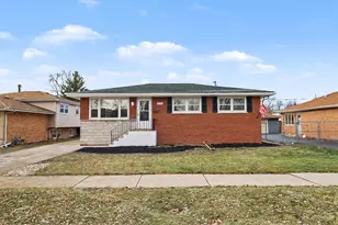 15108 Hamlin Ave, Midlothian, IL 60445 - Photo 1