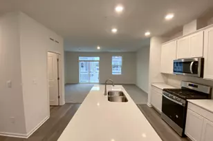 561 Yosemite Wy, Mundelein, IL 60060 - Photo 7