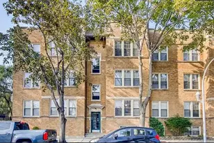 2306 W Jarvis Ave, Chicago, IL 60645 - Photo 1