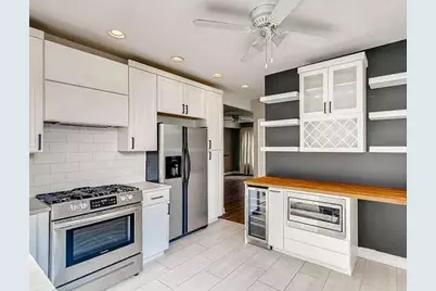 2306 W Jarvis Avenue #3, Chicago, IL 60645 - Photo 17