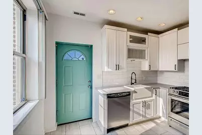 2306 W Jarvis Avenue #3, Chicago, IL 60645 - Photo 15