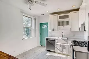 2306 W Jarvis Ave, Chicago, IL 60645 - Photo 13