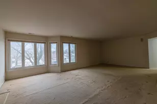 225 Lake Blvd, Buffalo Grove, IL 60089 - Photo 17