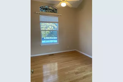 1626 S Luther Avenue, Oakbrook Terrace, IL 60181 - Photo 11