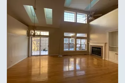 1626 S Luther Avenue, Oakbrook Terrace, IL 60181 - Photo 5