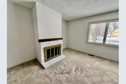 281 E Sprague Street, Bement, IL 61813 - Photo 5