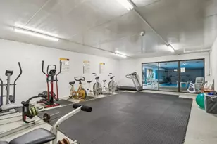 1S045 Spring Rd, Oakbrook Terrace, IL 60181 - Photo 23