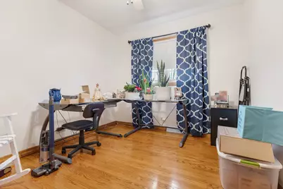 132 E Gladys Avenue, Elmhurst, IL 60126 - Photo 13