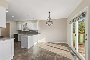 5135 Walnut Grove Dr, Poplar Grove, IL 61065 - Photo 7