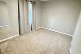 2347 Carnation Dr, Crest Hill, IL 60403 - Photo 13