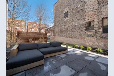 2109 W Montrose Avenue, Chicago, IL 60618 - Photo 41