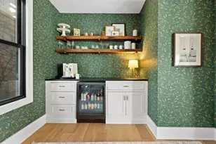 2109 W Montrose Ave, Chicago, IL 60618 - Photo 15