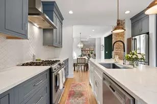 2109 W Montrose Ave, Chicago, IL 60618 - Photo 13