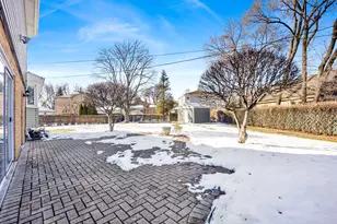 6628 Davis St, Morton Grove, IL 60053 - Photo 7