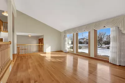 6628 Davis Street, Morton Grove, IL 60053 - Photo 5