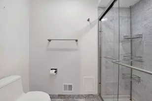 6628 Davis St, Morton Grove, IL 60053 - Photo 11