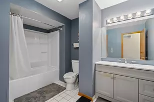 13910 Cambridge Cir, Plainfield, IL 60544 - Photo 17