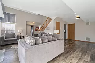 13910 Cambridge Cir, Plainfield, IL 60544 - Photo 5