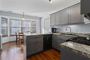 13910 Cambridge Cir, Plainfield, IL 60544 - Photo 7