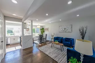 380 Ventura Club Dr, Roselle, IL 60172 - Photo 3