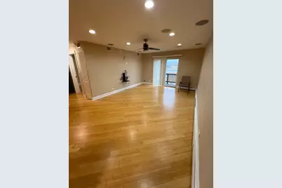 8232 Niles Center Road #404, Skokie, IL 60077 - Photo 5