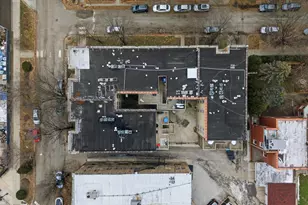 3808 W Belle Plaine Ave, Chicago, IL 60618 - Photo 21