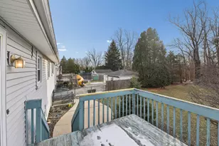 325 E Prairie Ave, Lombard, IL 60148 - Photo 9