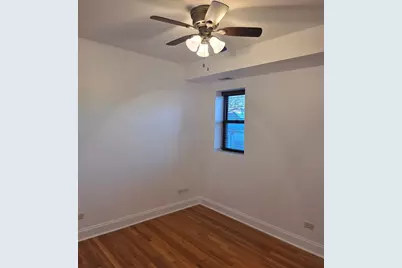 2544 W Hollywood Avenue #1, Chicago, IL 60659 - Photo 31