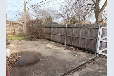 1367 Burnham Avenue, Calumet City, IL 60409 - Photo 19