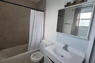 288 Dover Ln, Des Plaines, IL 60018 - Photo 11