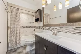 6114 W 55th St, Chicago, IL 60638 - Photo 9