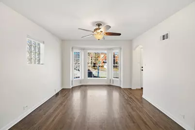 6659 W Foster Avenue, Chicago, IL 60656 - Photo 11