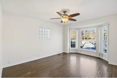 6659 W Foster Avenue, Chicago, IL 60656 - Photo 7