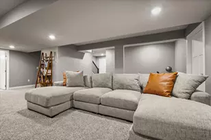 1727 Eide Rd, Bloomington, IL 61704 - Photo 35