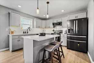 1727 Eide Rd, Bloomington, IL 61704 - Photo 15