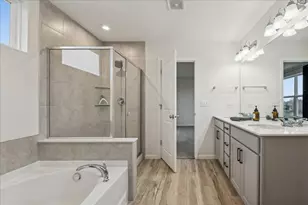 900 Treeline Dr, Algonquin, IL 60102 - Photo 21