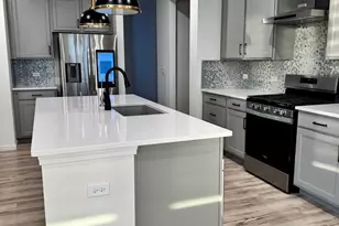 900 Treeline Dr, Algonquin, IL 60102 - Photo 7