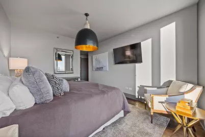 60 E Monroe Street #5802, Chicago, IL 60603 - Photo 17