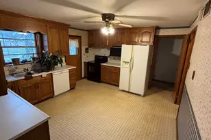 6270 W Prairie Rd, Verona, IL 60479 - Photo 13