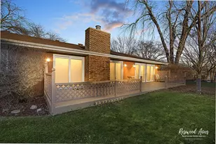 2 Guildford Dr, Bourbonnais, IL 60914 - Photo 3