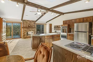 2 Guildford Dr, Bourbonnais, IL 60914 - Photo 9