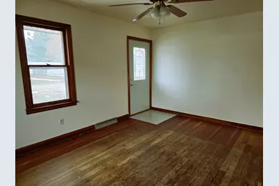 204 S Washington Street, Tampico, IL 61283 - Photo 3