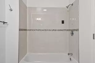 3251 W Berteau Ave, Chicago, IL 60618 - Photo 5